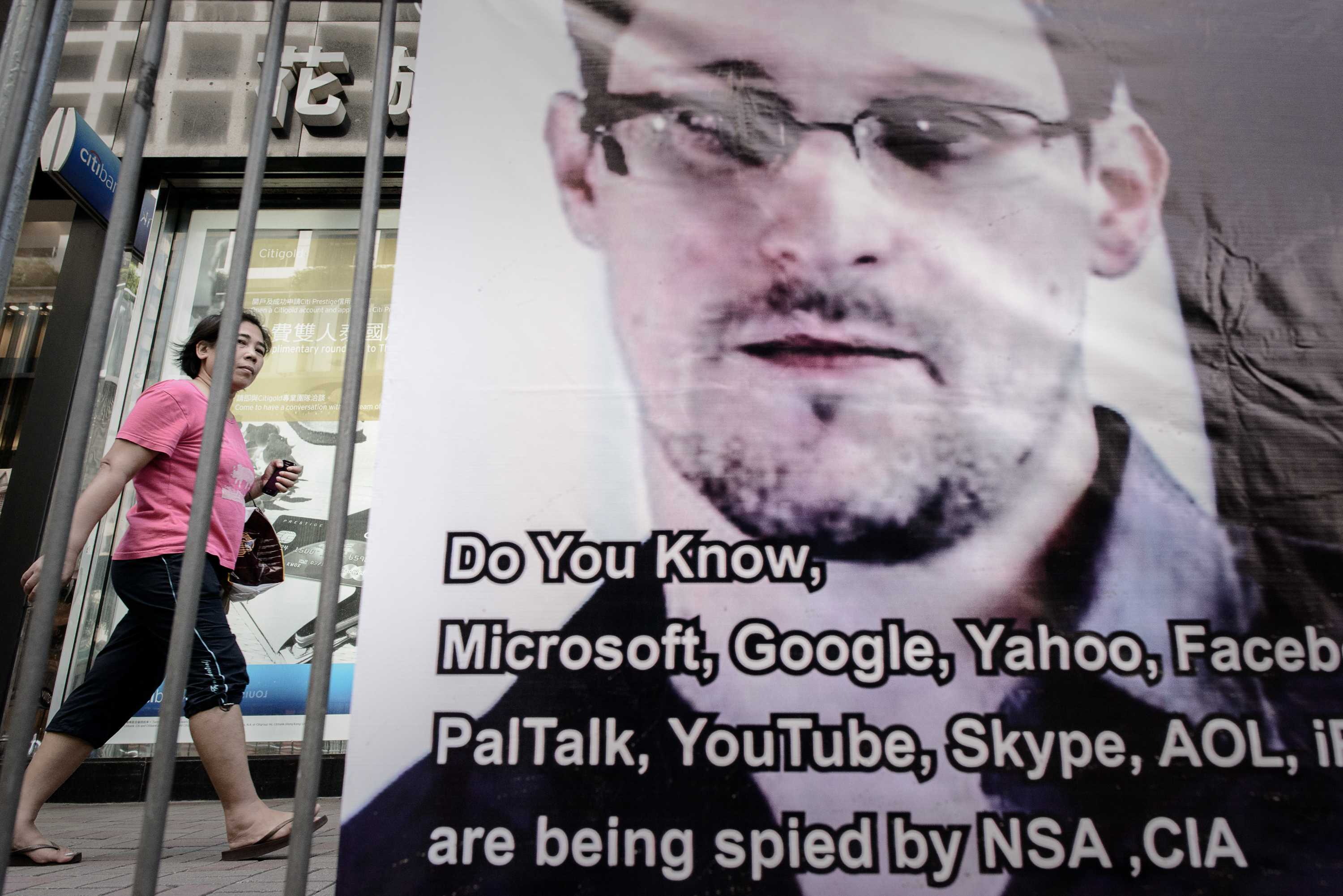 edwardsnowden123.jpg