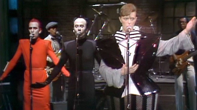 david-bowie-snl-man-who-sold-the-earth-video