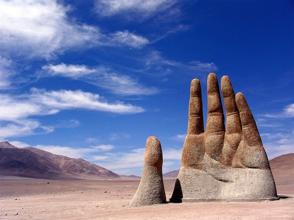 the-Hand-of-the-Desert-6