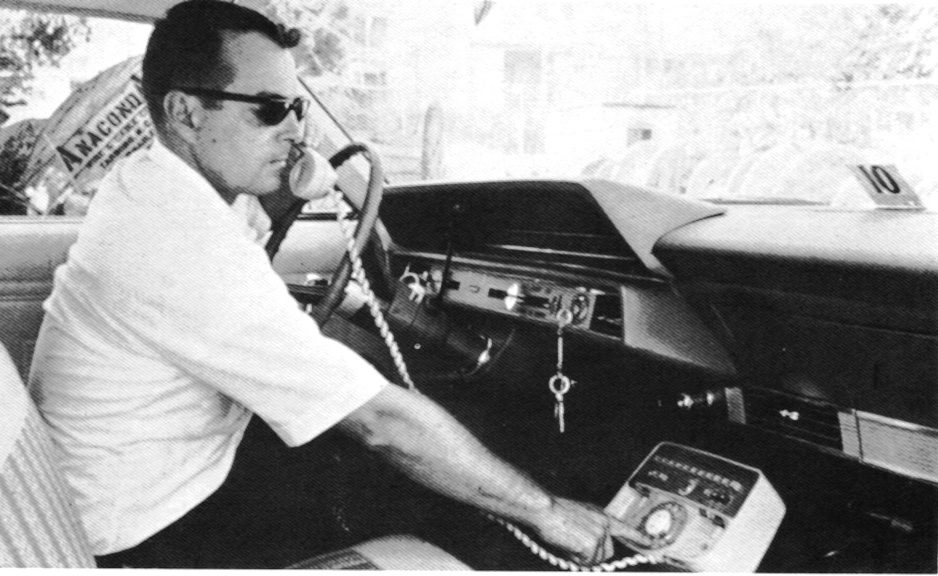 Car-phone-circea-1960jpg