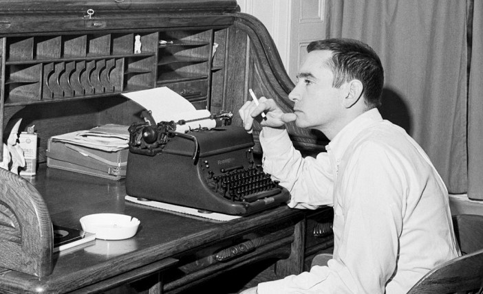 edward_albee_writing_new_york_corbis_be061295_lqhh1x-1